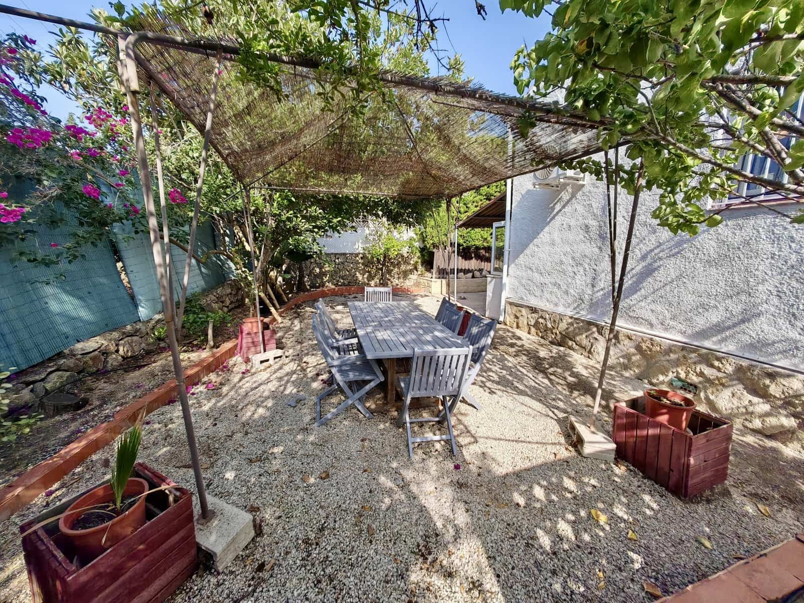 5 Zimmer Villa zu verkaufen in Javea / Xabia mit Pool - 650.000 € (Ref: 8987983)