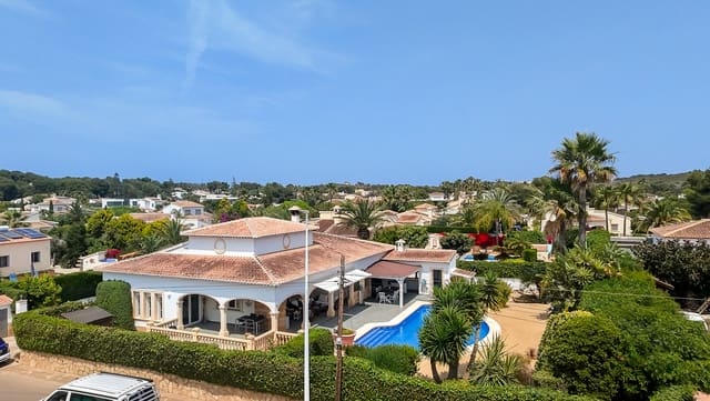 3 sypialnia Willa na sprzedaż w Centro ciudad, Javea / Xàbia z basenem - 795 000 € (Ref: 9033835)