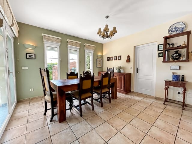 3 sypialnia Willa na sprzedaż w Centro ciudad, Javea / Xàbia z basenem - 795 000 € (Ref: 9033835)