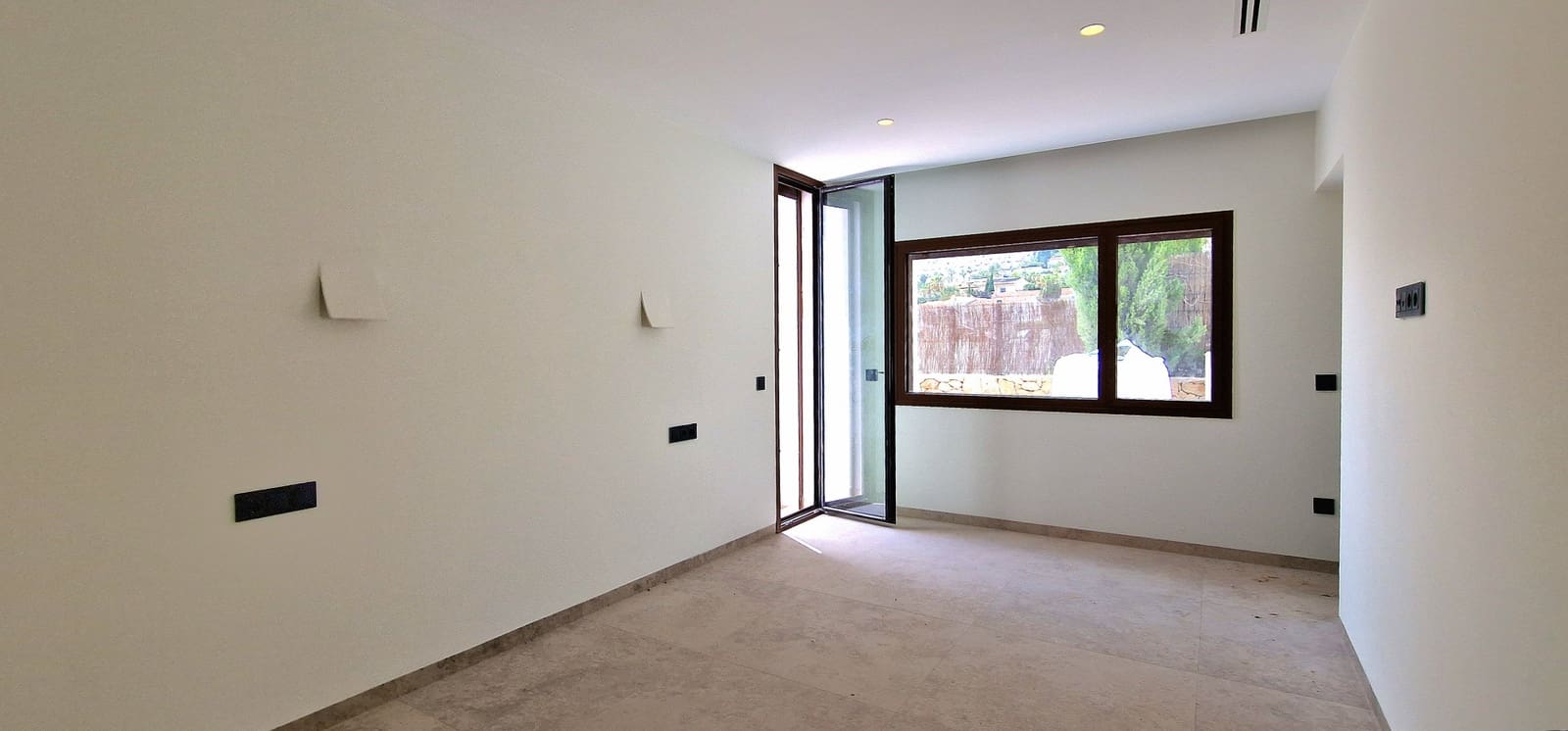 4 makuuhuone Huvila myytävänä paikassa Benissa mukana uima-altaan - 1 370 000 € (Ref: 9058555)