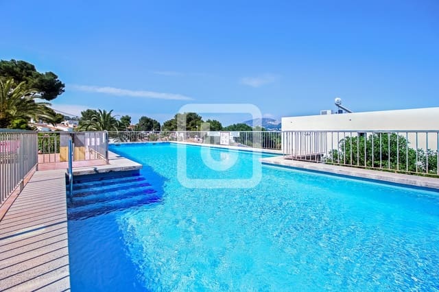 4 slaapkamer Villa te koop in Moraira, Teulada-Moraira met zwembad - € 399.000 (Ref: 9084872)