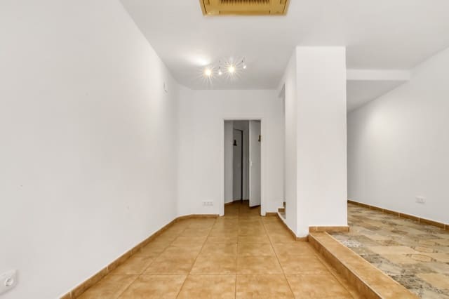Komercyjne na sprzedaż w Centro ciudad, Javea / Xàbia - 210 000 € (Ref: 9101685)