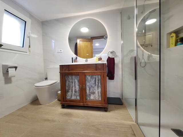 4 soveværelse Semi-Rækkehus til salg i Oliva Nova, Oliva med swimmingpool - € 450.000 (Ref: 9111491)