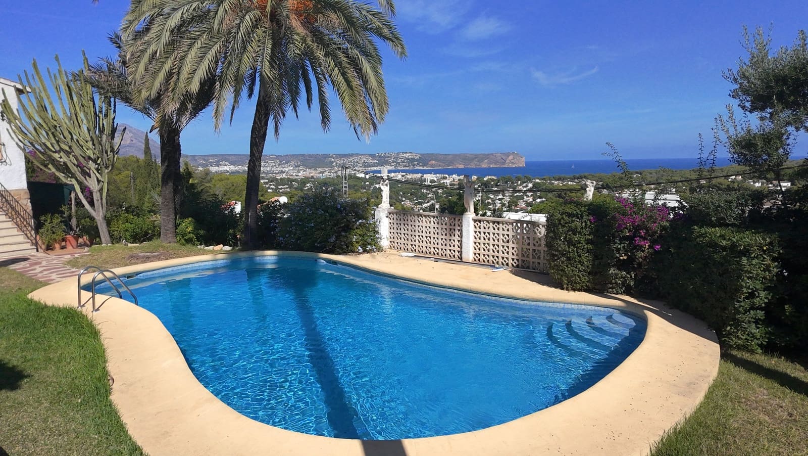 5 soveværelse Villa til salg i Javea / Xabia med swimmingpool - € 1.299.950 (Ref: 9115707)