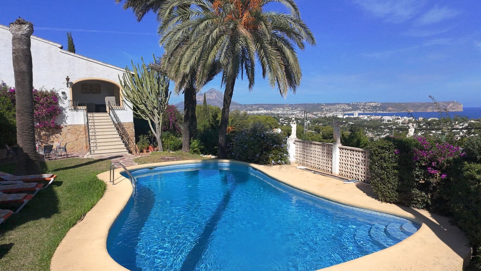 5 soveværelse Villa til salg i Javea / Xabia med swimmingpool - € 1.299.950 (Ref: 9115707)