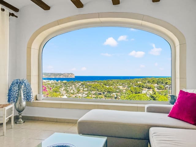 5 bedroom Villa for sale in La Granadella  - Costa Nova, Javea / Xàbia with pool - € 1,299,950 (Ref: 9115707)