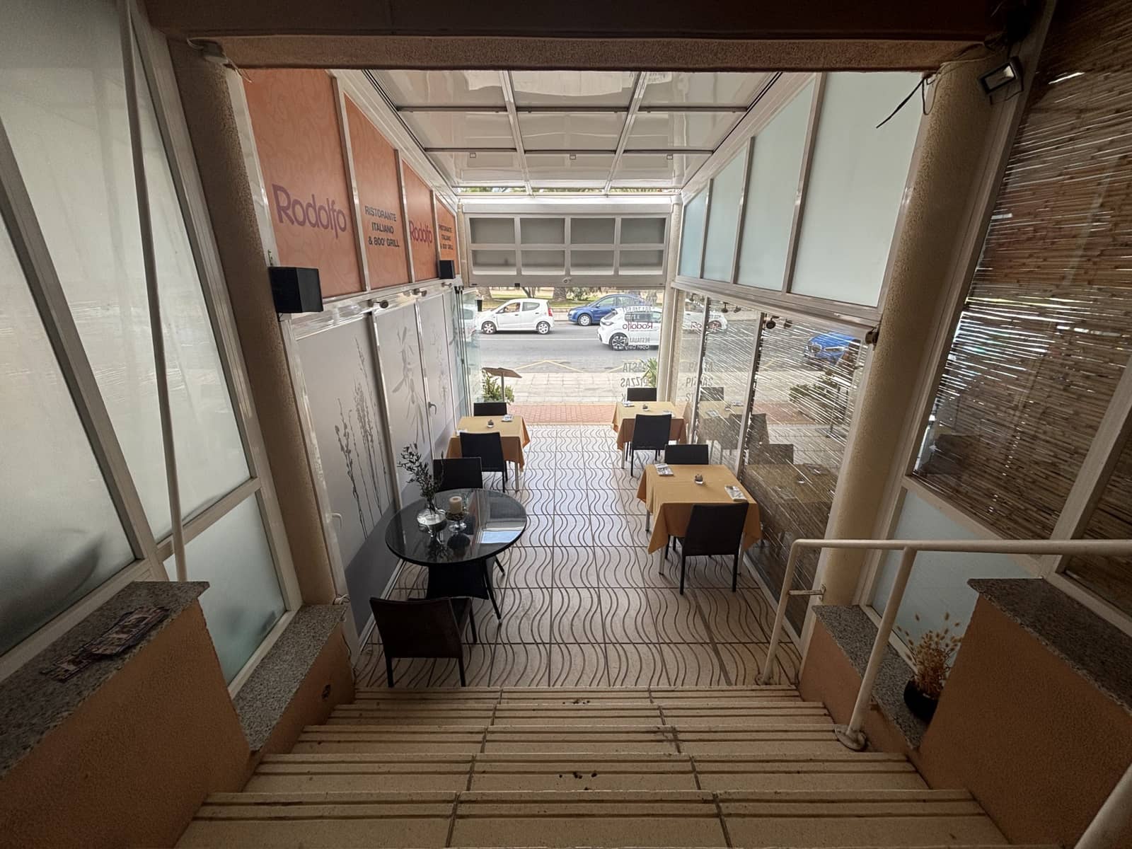 Commercial for sale in Moraira - € 129,000 (Ref: 9115708)