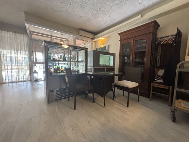 Commercial for sale in Casco Urbano, Teulada-Moraira - € 129,000 (Ref: 9115708)