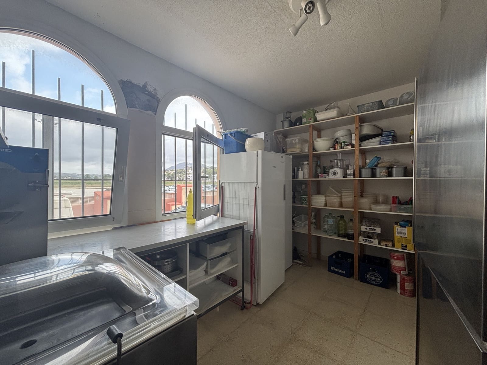 Commercial for sale in Moraira - € 129,000 (Ref: 9115708)