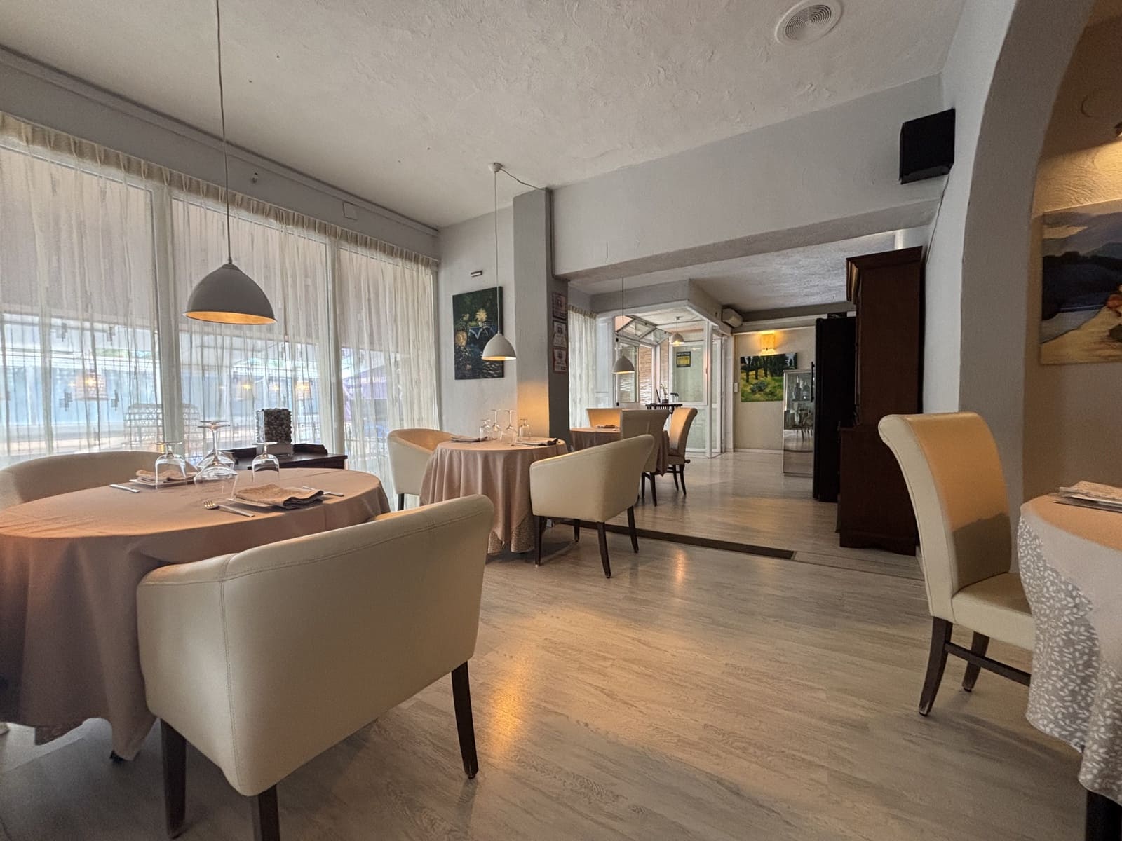 Commercial for sale in Moraira - € 129,000 (Ref: 9115708)