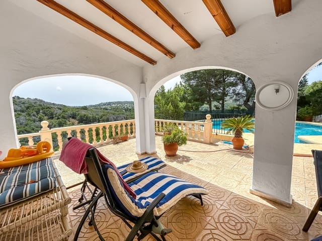 4 sypialnia Willa na sprzedaż w Centro ciudad, Javea / Xàbia z basenem - 749 000 € (Ref: 9124278)