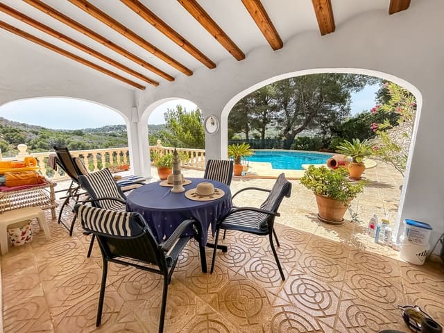 4 sypialnia Willa na sprzedaż w Centro ciudad, Javea / Xàbia z basenem - 749 000 € (Ref: 9124278)