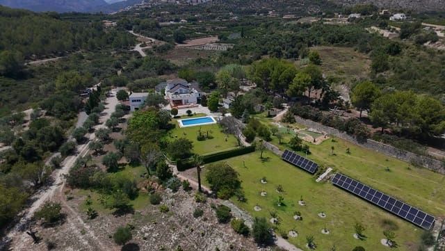 4 sypialnia Willa na sprzedaż w Beniarbeig z basenem - 899 950 € (Ref: 9126475)