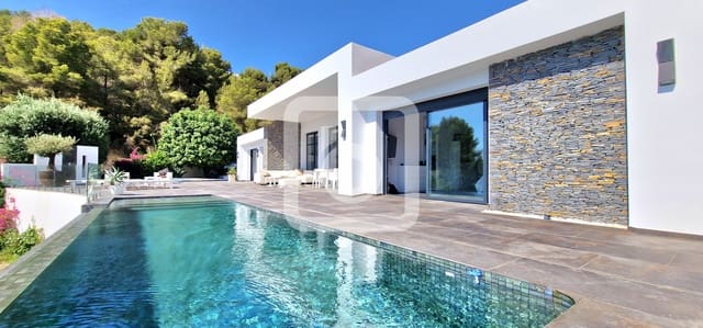 4 slaapkamer Villa te koop in Moraira, Teulada-Moraira met zwembad - € 1.600.000 (Ref: 9126476)