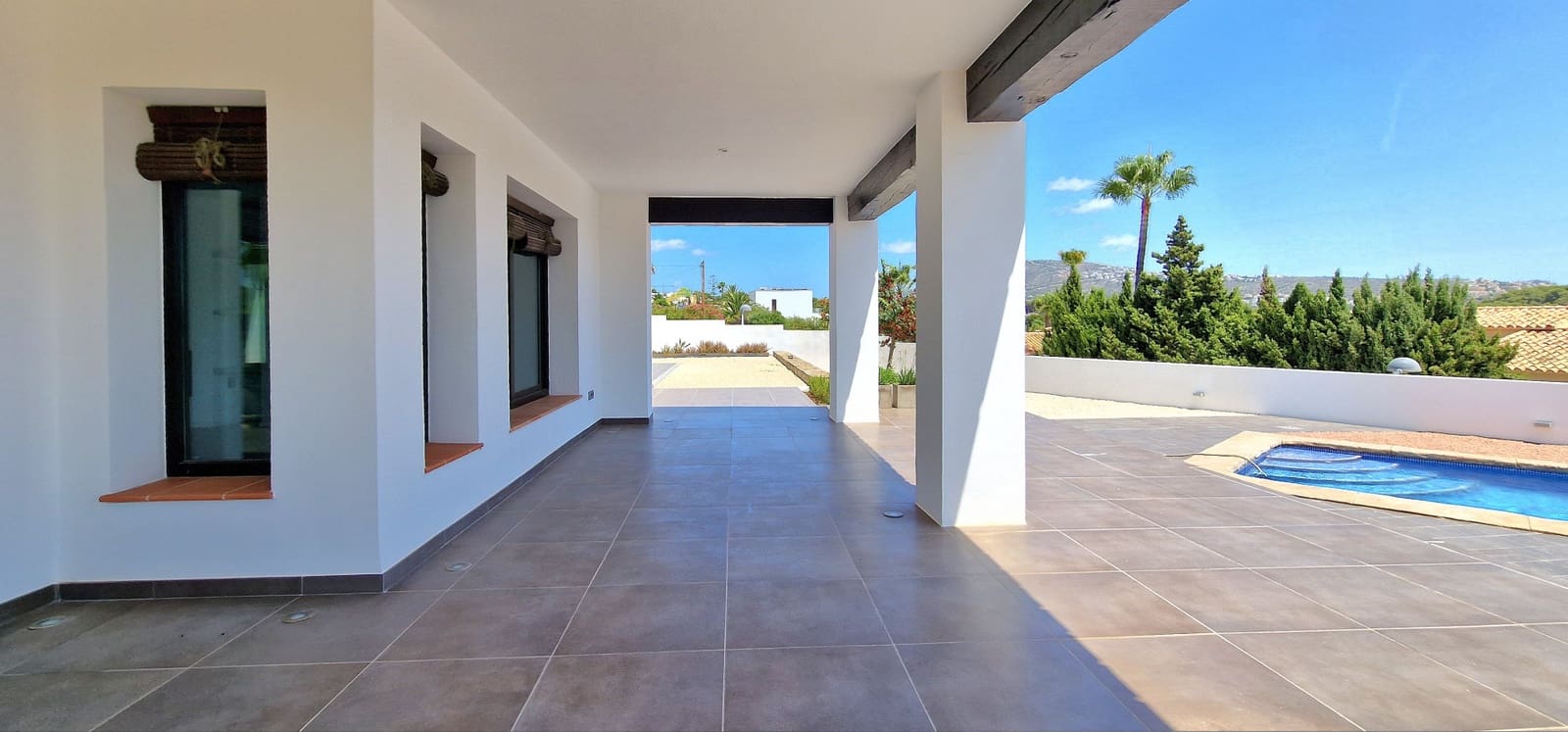 4 soveværelse Villa til salg i Moraira med swimmingpool - € 1.440.000 (Ref: 9136842)
