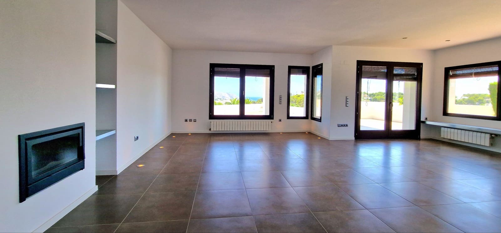 4 soveværelse Villa til salg i Moraira med swimmingpool - € 1.440.000 (Ref: 9136842)