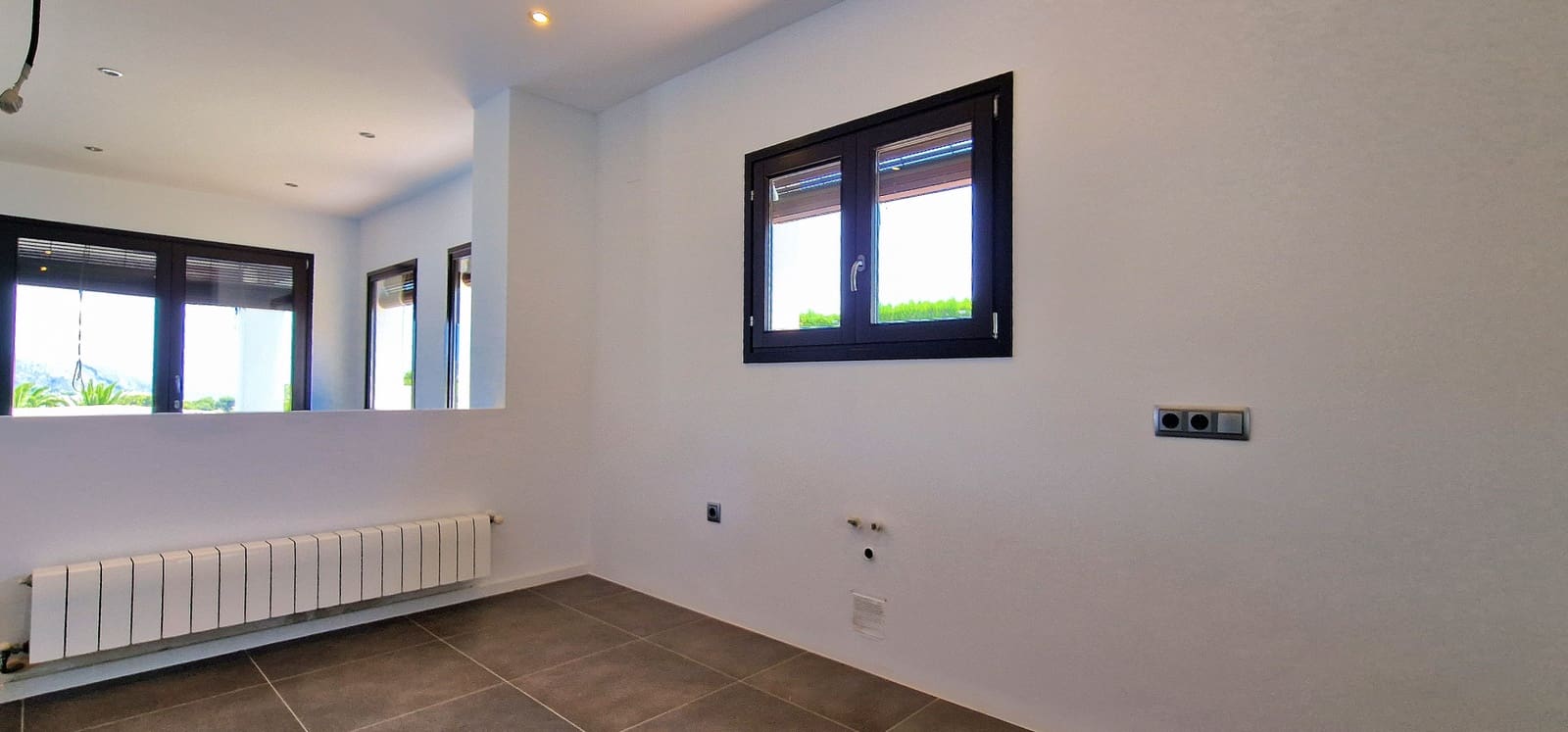 4 soveværelse Villa til salg i Moraira med swimmingpool - € 1.440.000 (Ref: 9136842)