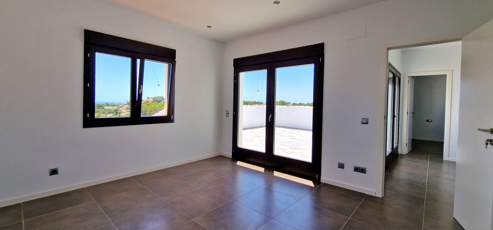 4 soveværelse Villa til salg i Moraira med swimmingpool - € 1.440.000 (Ref: 9136842)