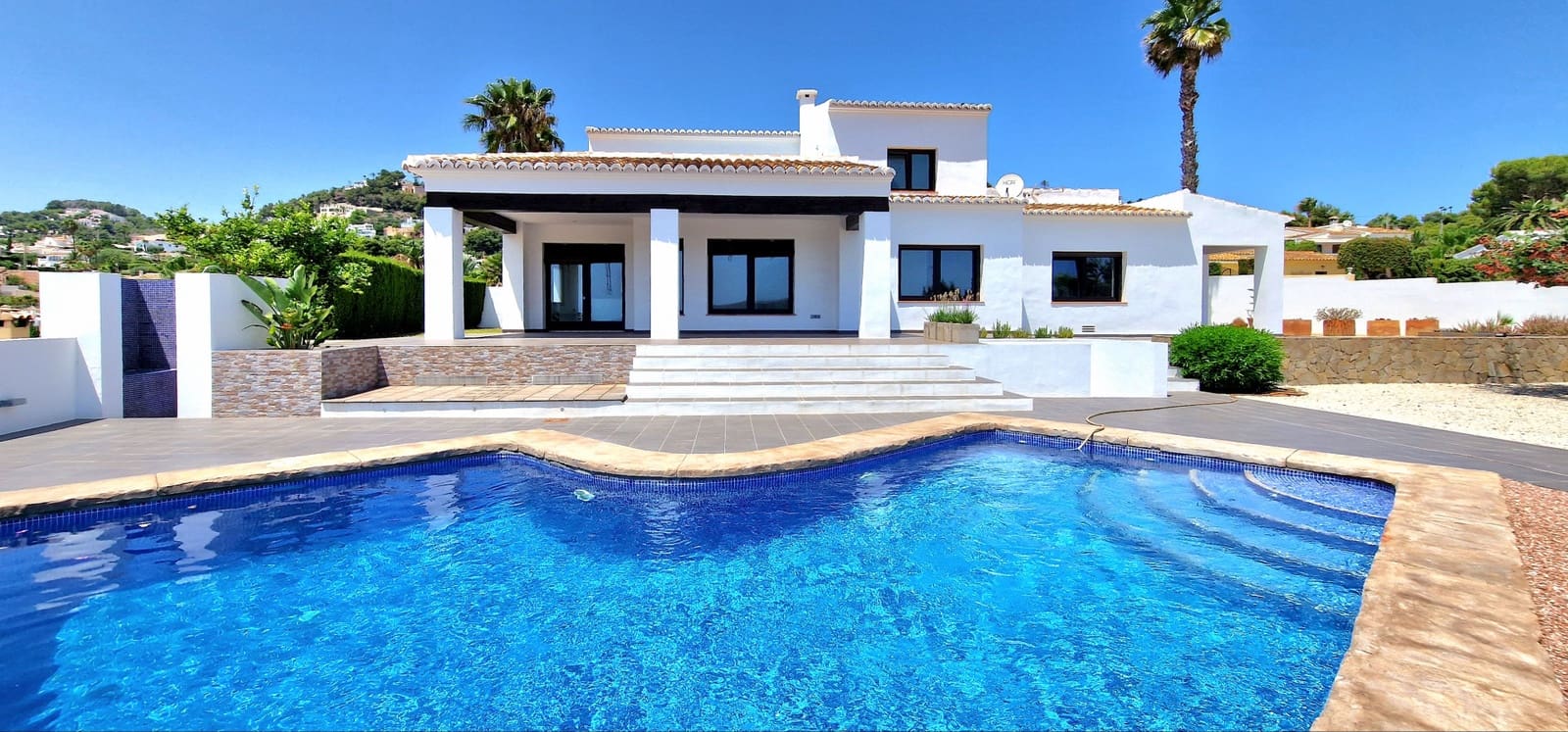 4 soveværelse Villa til salg i Moraira med swimmingpool - € 1.440.000 (Ref: 9136842)