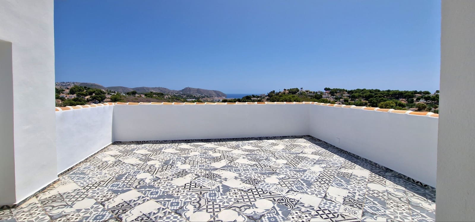 4 soveværelse Villa til salg i Moraira med swimmingpool - € 1.440.000 (Ref: 9136842)