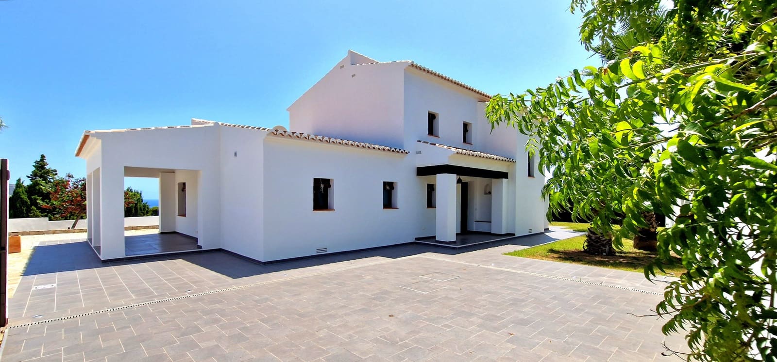 4 soveværelse Villa til salg i Moraira med swimmingpool - € 1.440.000 (Ref: 9136842)