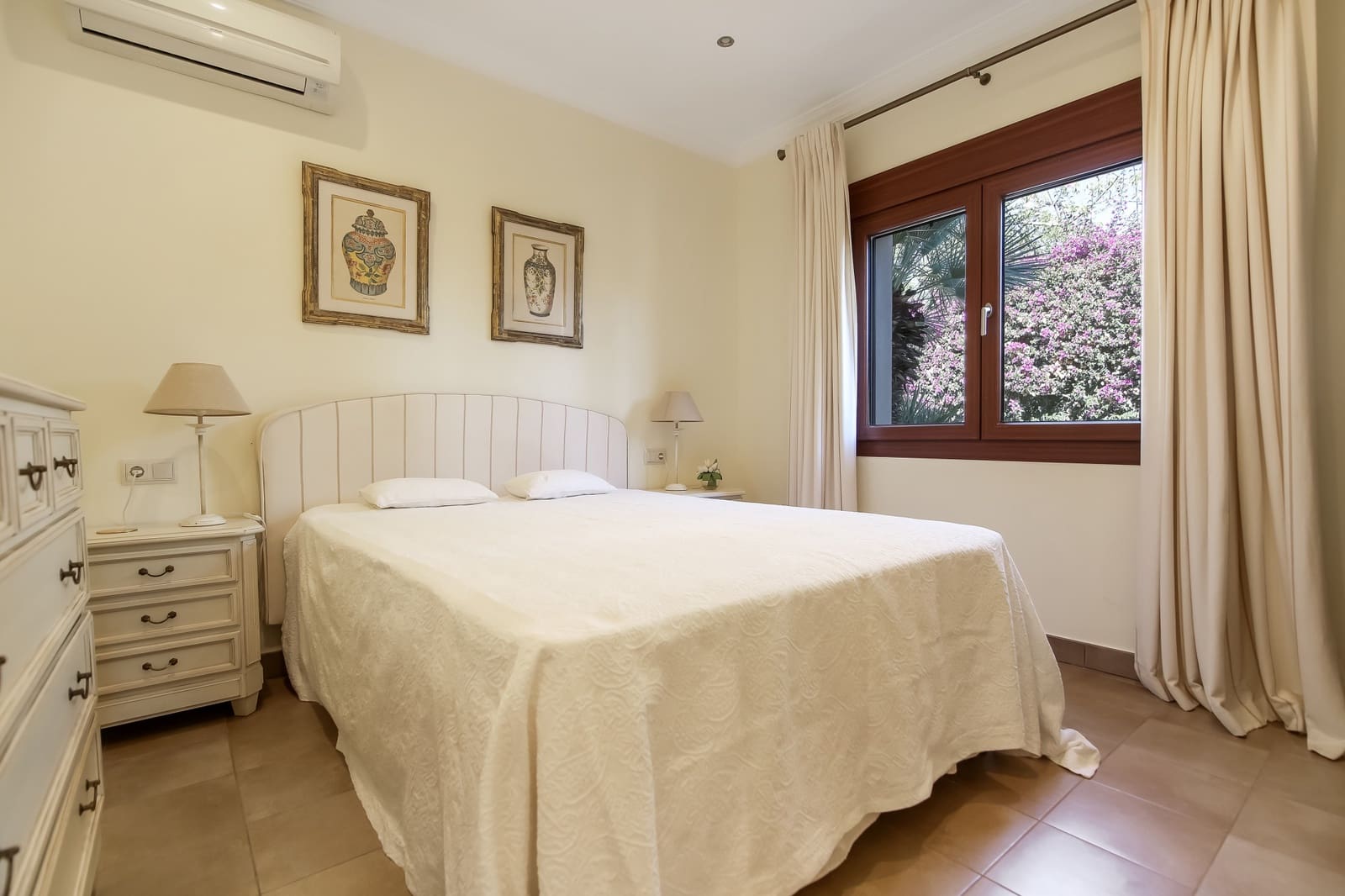 4 soveværelse Villa til salg i Moraira med swimmingpool - € 1.399.000 (Ref: 9146410)