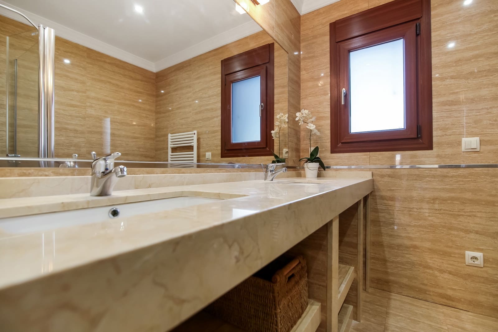 4 soveværelse Villa til salg i Moraira med swimmingpool - € 1.399.000 (Ref: 9146410)