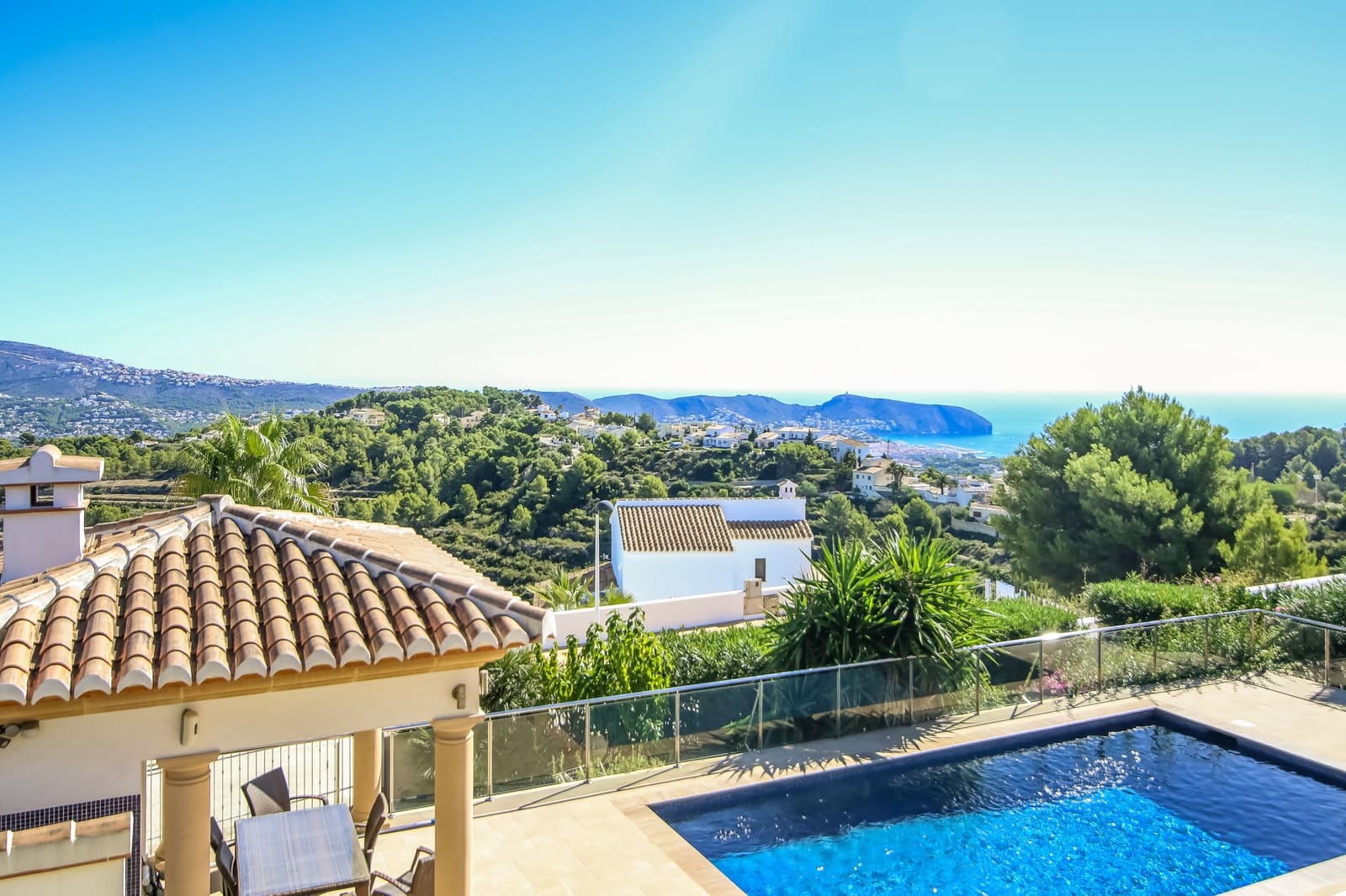 4 soveværelse Villa til salg i Moraira med swimmingpool - € 1.399.000 (Ref: 9146410)