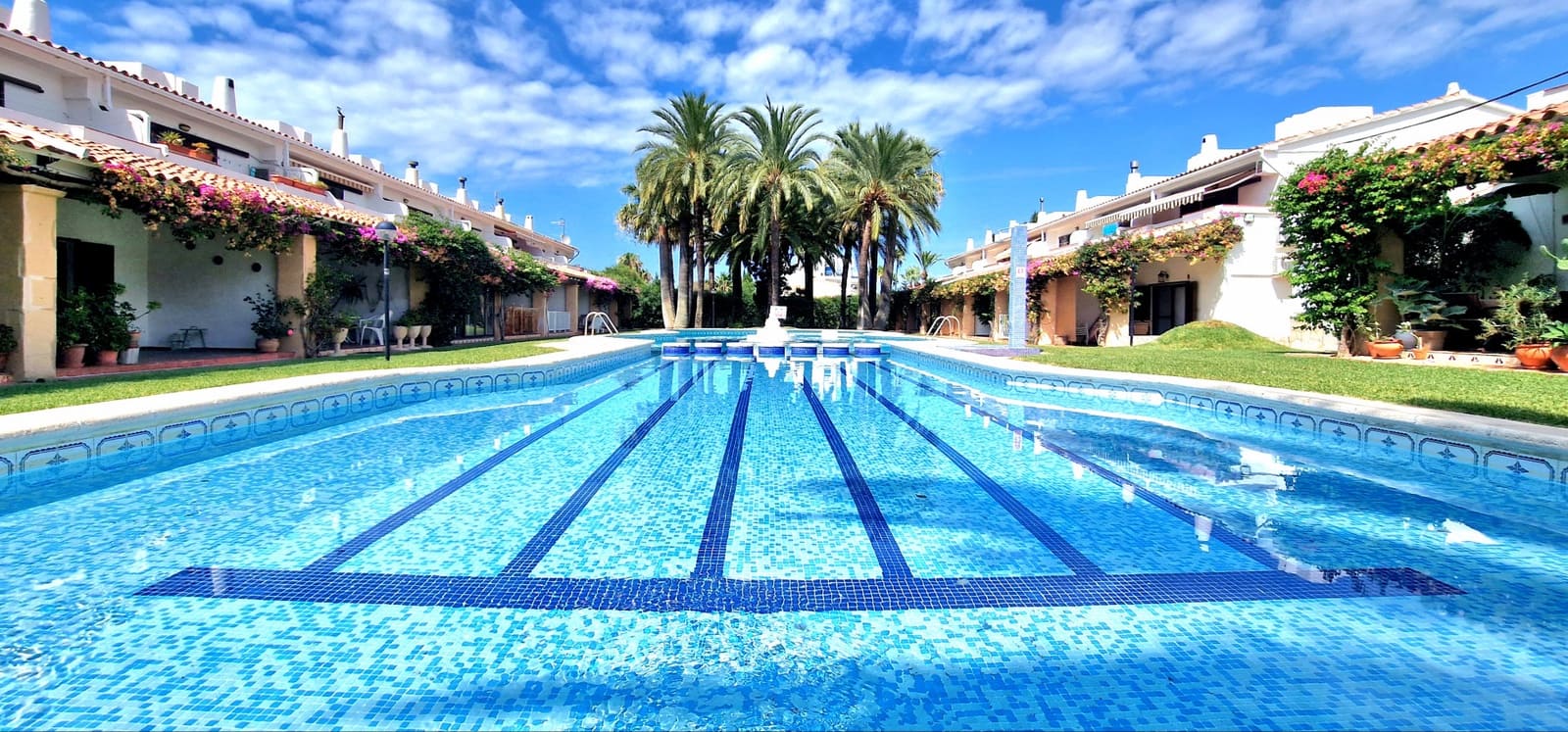 3 soveværelse Byhus til salg i Denia med swimmingpool - € 399.900 (Ref: 9151073)