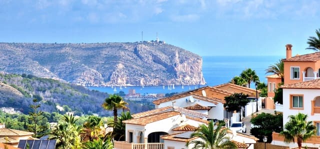 3 bedroom Semi-detached Villa for sale in Benitachell / Benitatxell with pool - € 345,000 (Ref: 9161796)