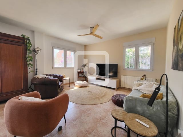 6 soveværelse Villa til salg i Rótova med swimmingpool garage - € 500.000 (Ref: 9163159)