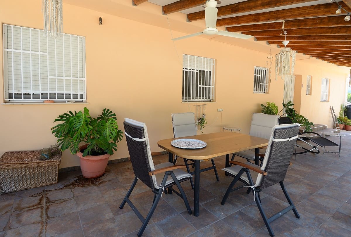 6 soverom Villa til salgs i Rotova med svømmebasseng - € 448 000 (Ref: 9163159)