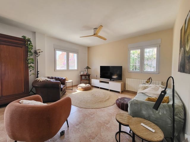 6 soverom Villa til salgs i Rótova med svømmebasseng - € 448 000 (Ref: 9163159)