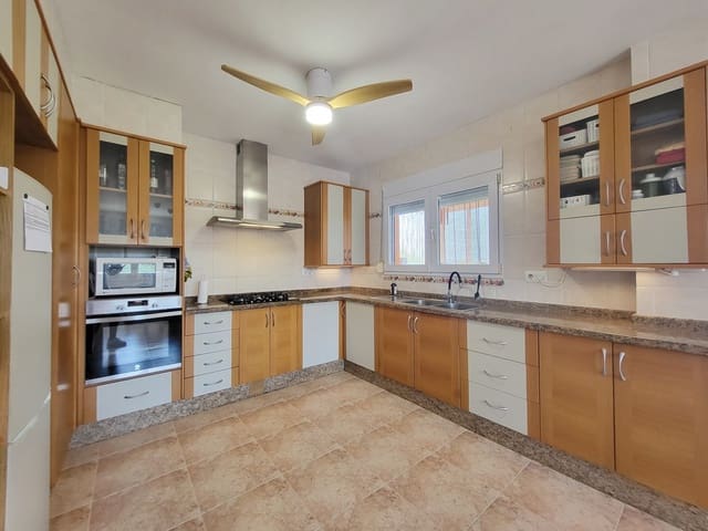 6 soverom Villa til salgs i Rótova med svømmebasseng - € 448 000 (Ref: 9163159)