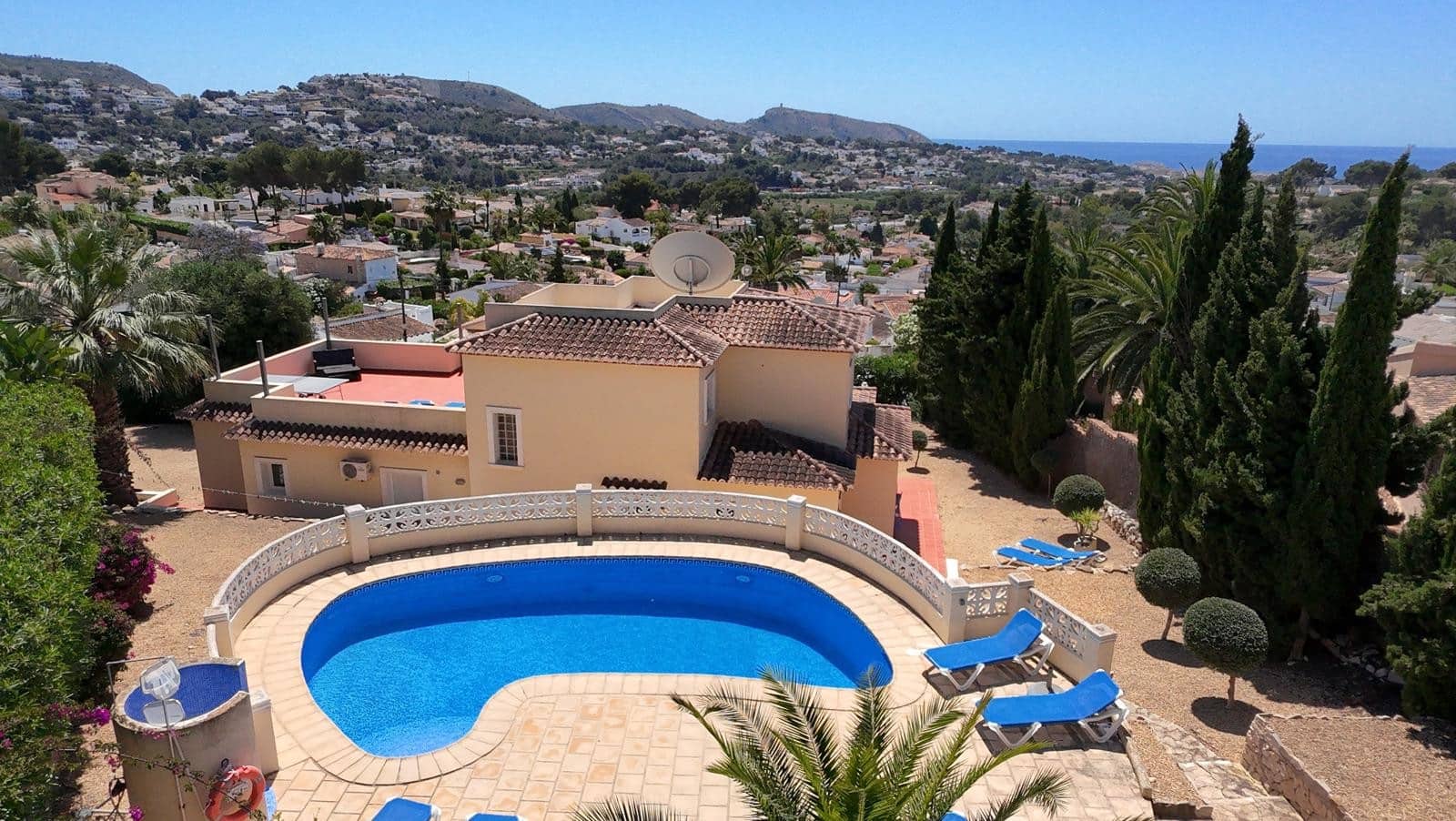 6 soveværelse Villa til salg i Moraira med swimmingpool - € 950.000 (Ref: 9170661)