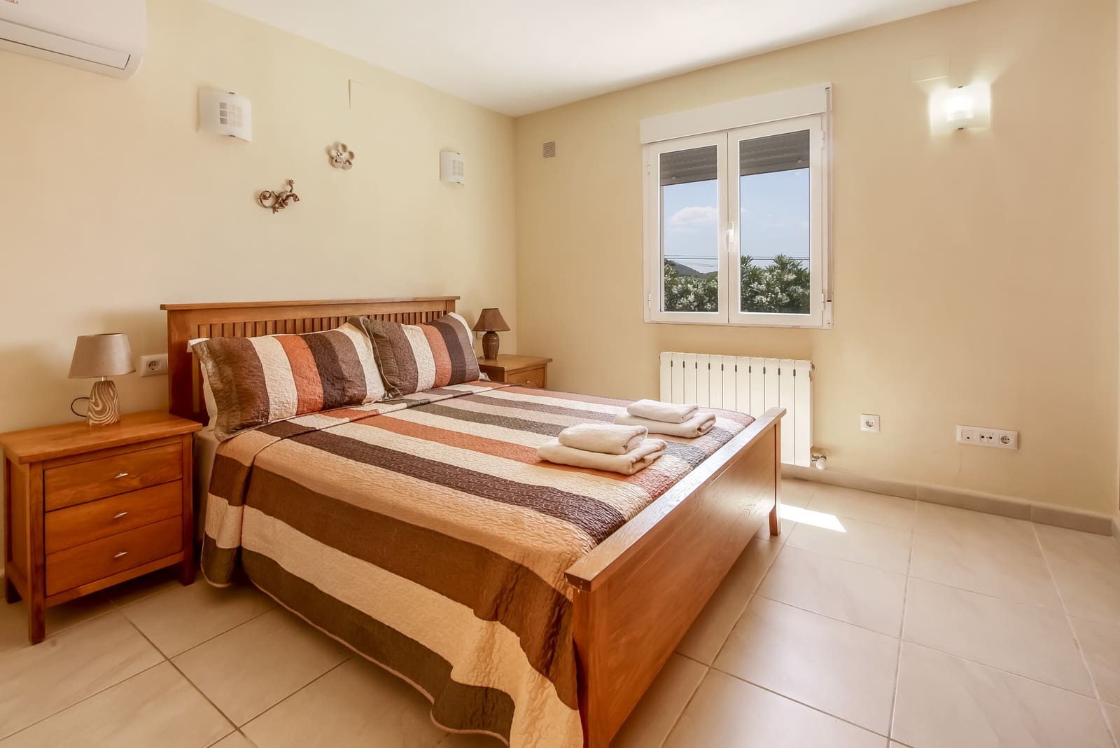 6 soveværelse Villa til salg i Moraira med swimmingpool - € 950.000 (Ref: 9170661)