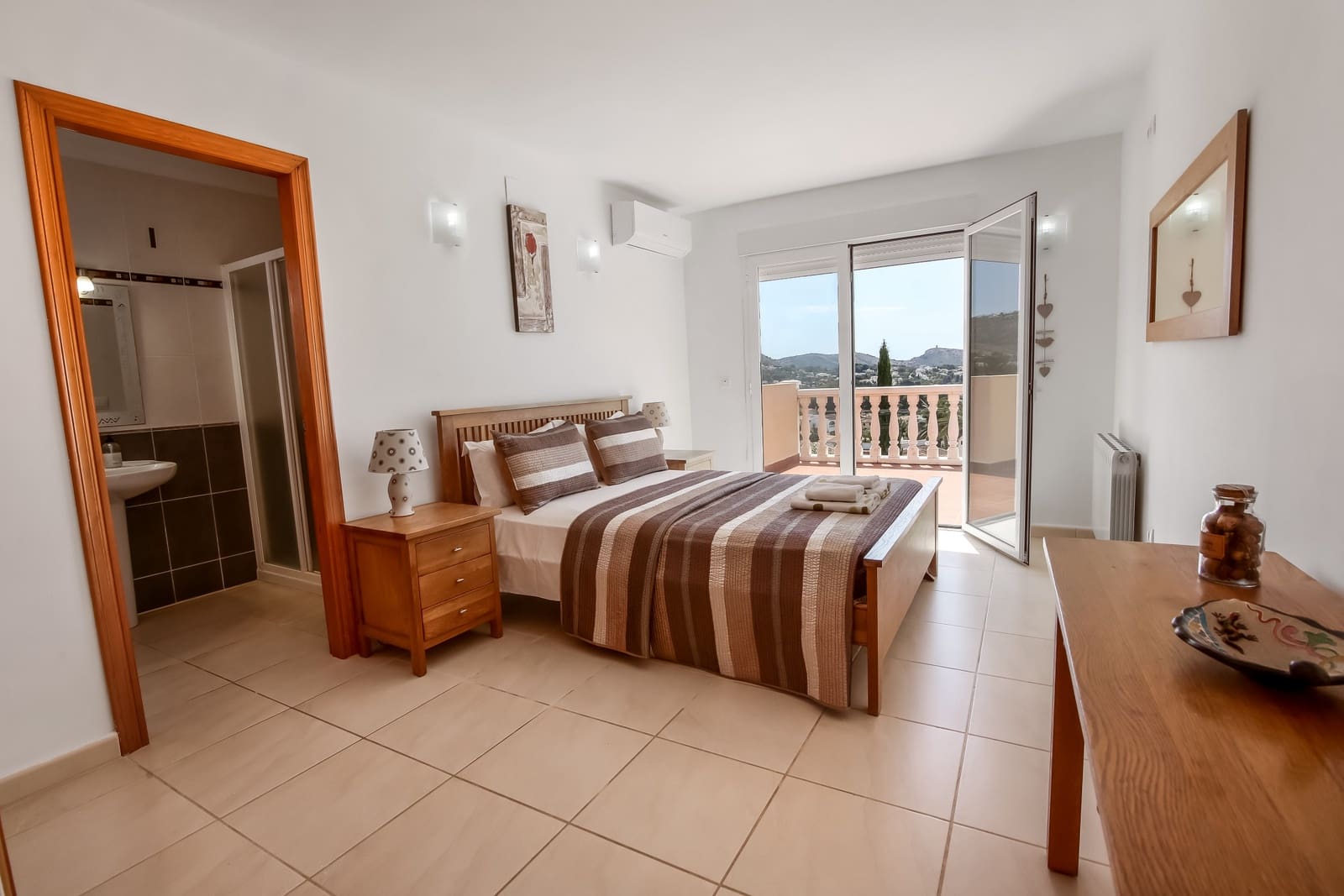 6 soveværelse Villa til salg i Moraira med swimmingpool - € 950.000 (Ref: 9170661)