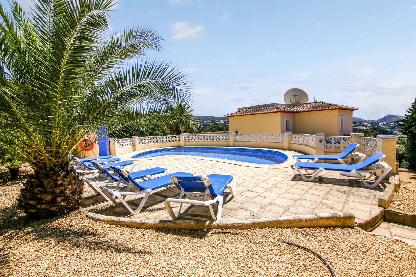 6 soveværelse Villa til salg i Moraira med swimmingpool - € 950.000 (Ref: 9170661)