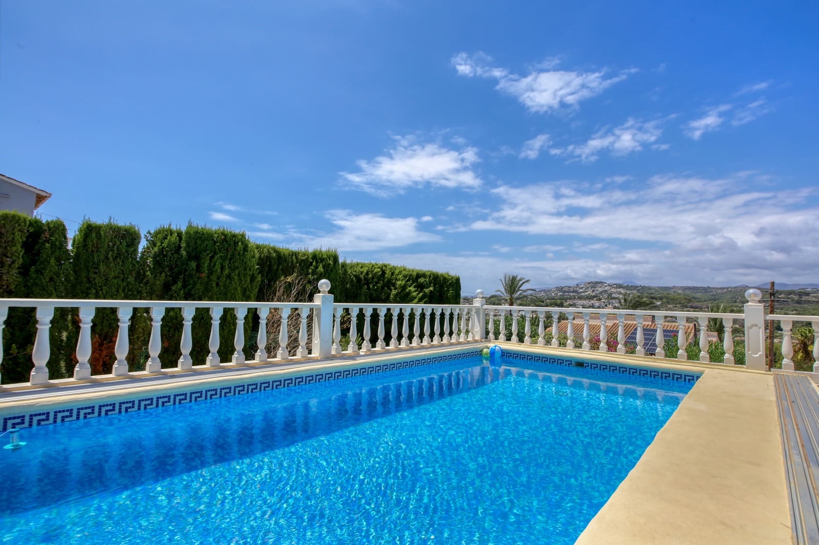 4 soveværelse Villa til salg i Moraira med swimmingpool - € 675.000 (Ref: 9175880)