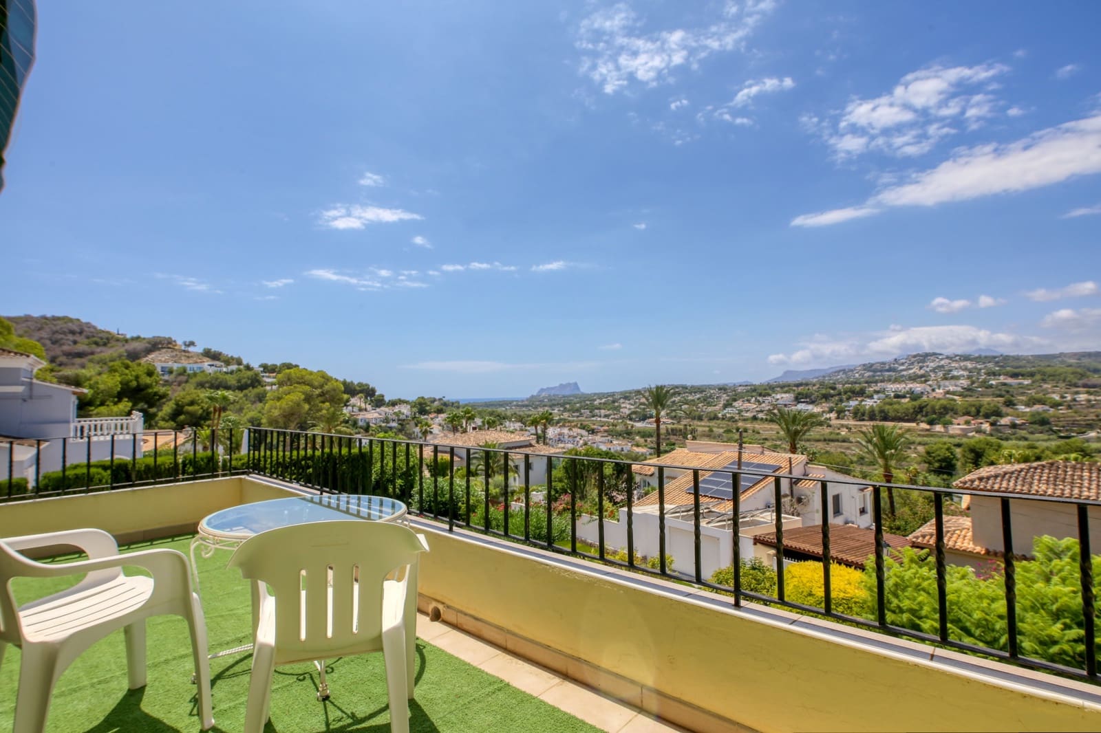 4 soveværelse Villa til salg i Moraira med swimmingpool - € 675.000 (Ref: 9175880)