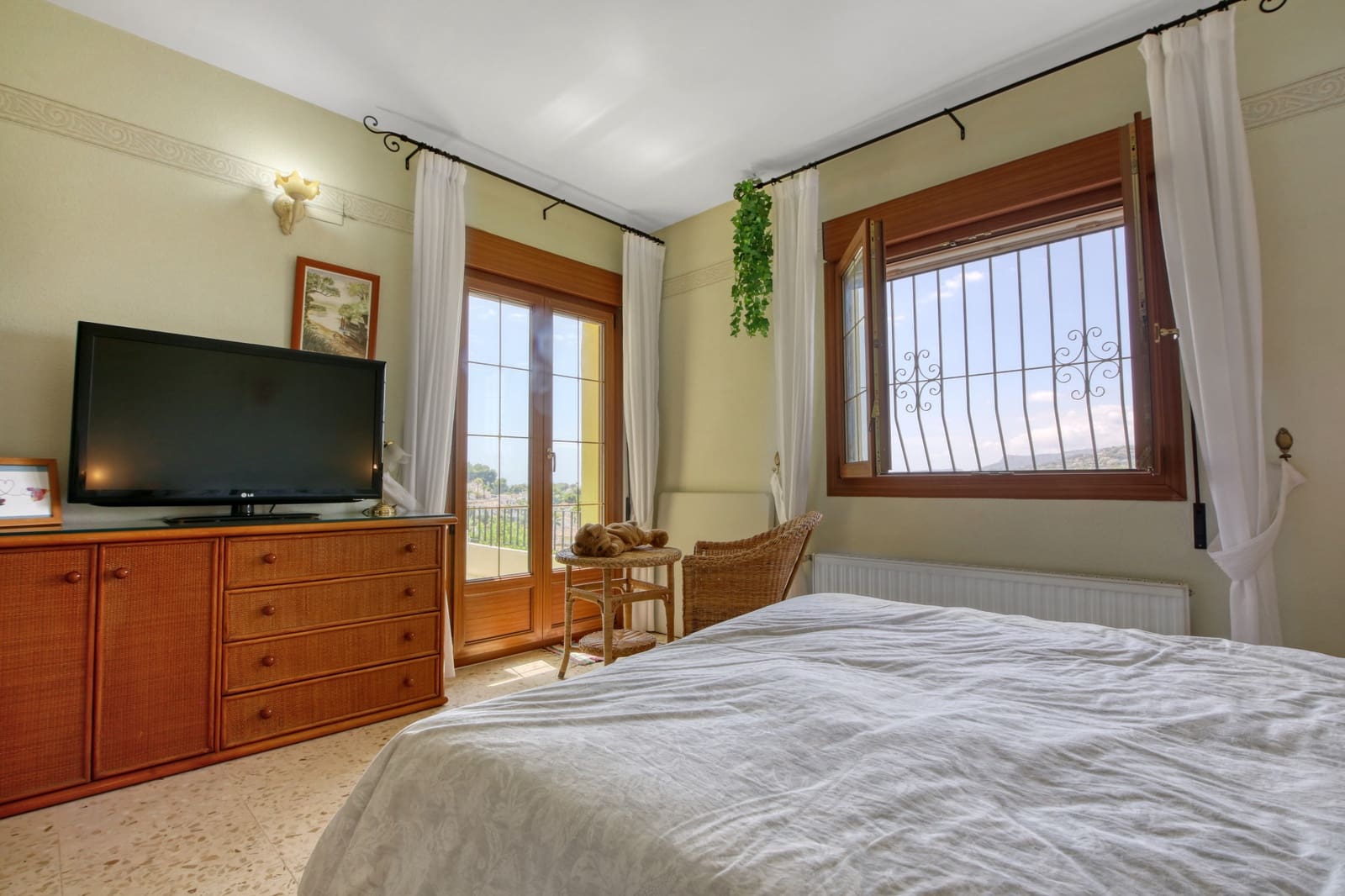 4 soveværelse Villa til salg i Moraira med swimmingpool - € 675.000 (Ref: 9175880)