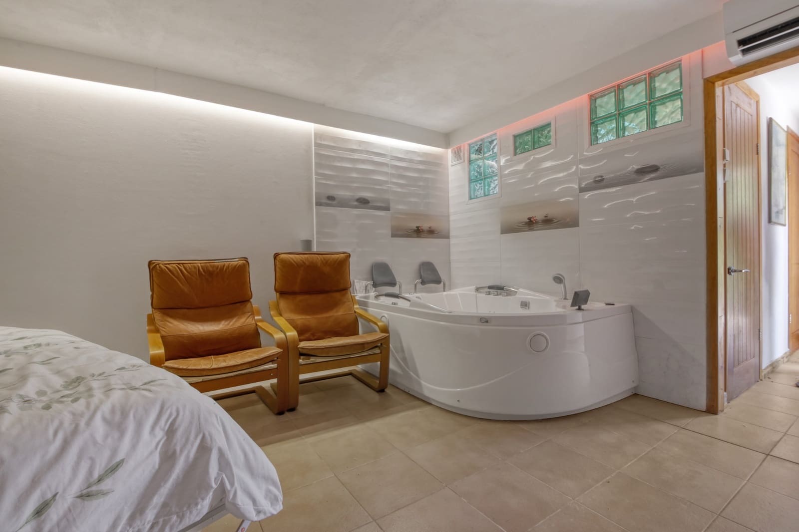 4 soveværelse Villa til salg i Moraira med swimmingpool - € 675.000 (Ref: 9175880)