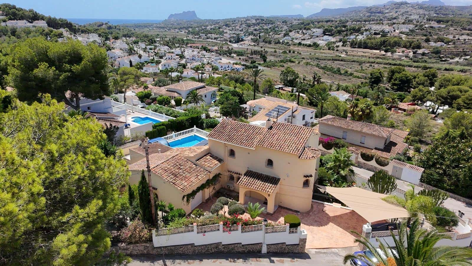 4 soveværelse Villa til salg i Moraira med swimmingpool - € 675.000 (Ref: 9175880)
