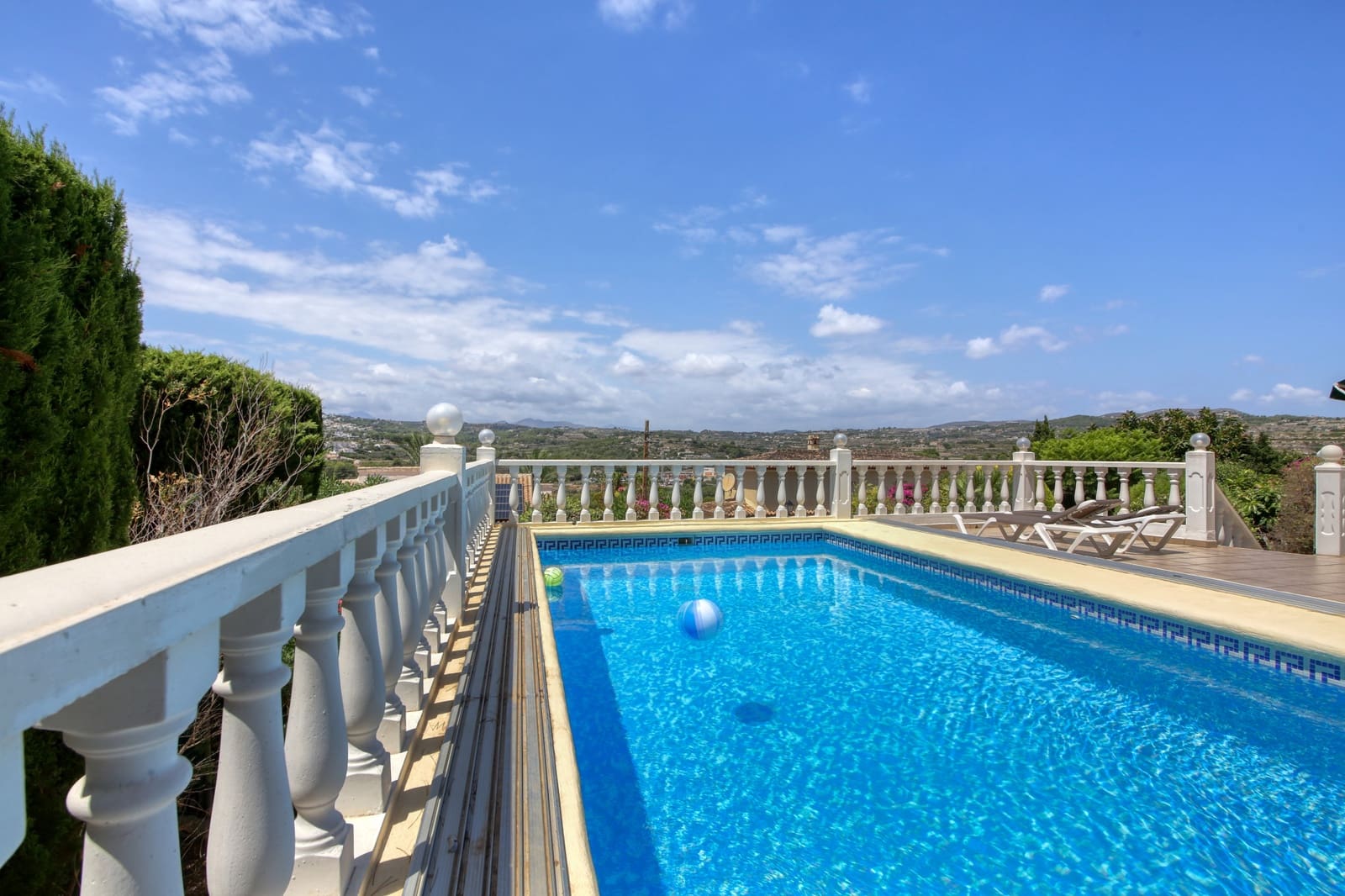 4 soveværelse Villa til salg i Moraira med swimmingpool - € 675.000 (Ref: 9175880)