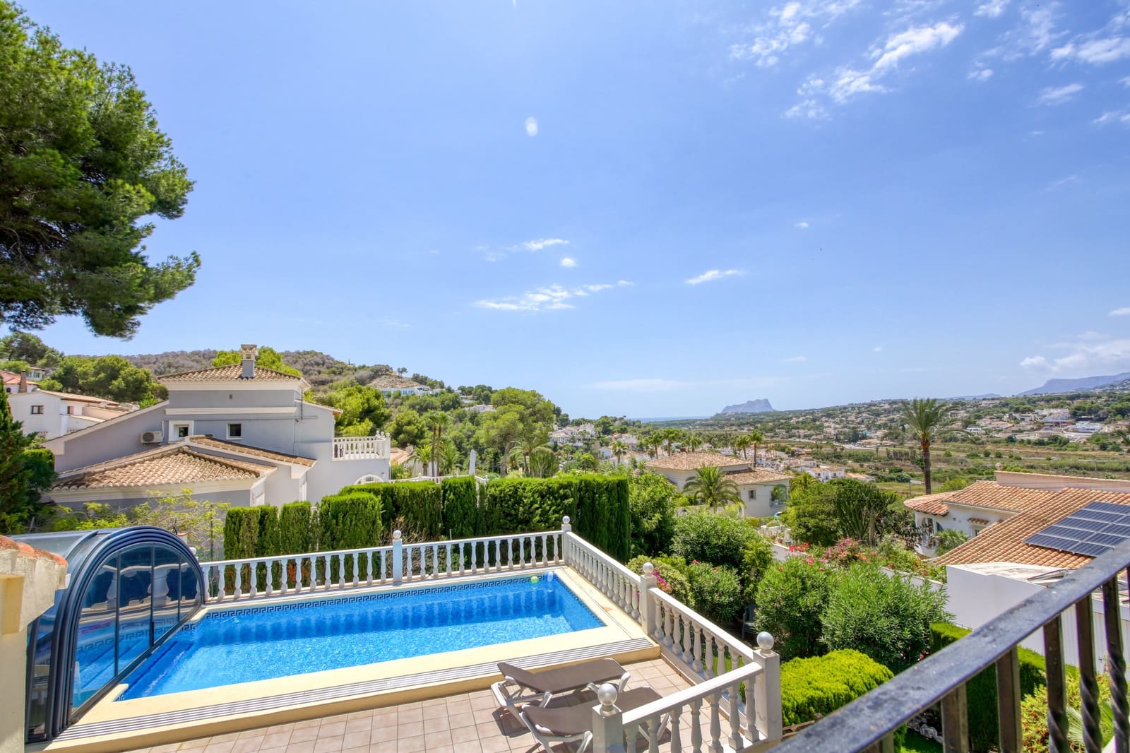 4 soveværelse Villa til salg i Moraira med swimmingpool - € 675.000 (Ref: 9175880)