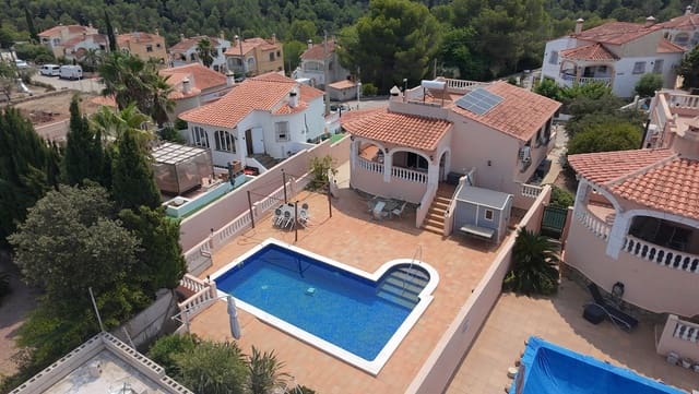 3 soverom Villa til salgs i Oliva Pueblo, Oliva med svømmebasseng - € 274 999 (Ref: 9180437)