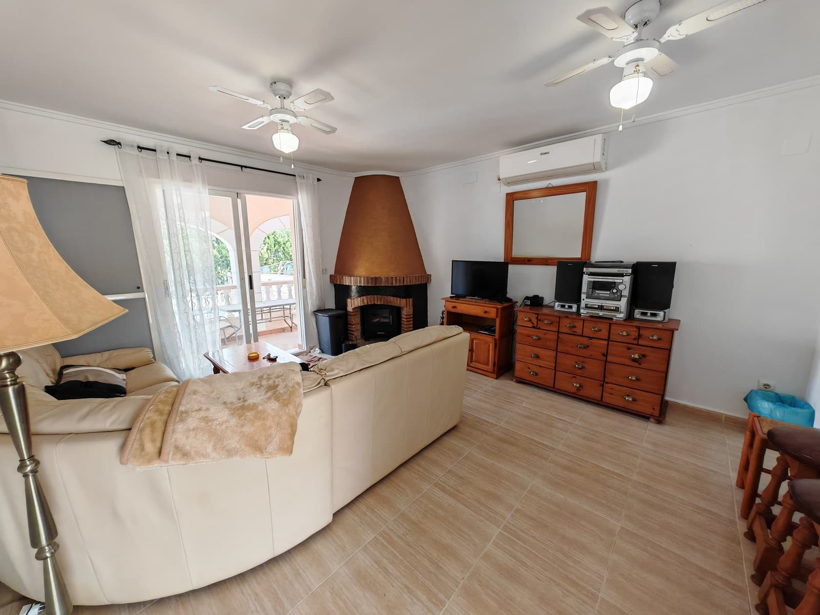 3 soveværelse Villa til salg i Oliva med swimmingpool - € 274.999 (Ref: 9180437)