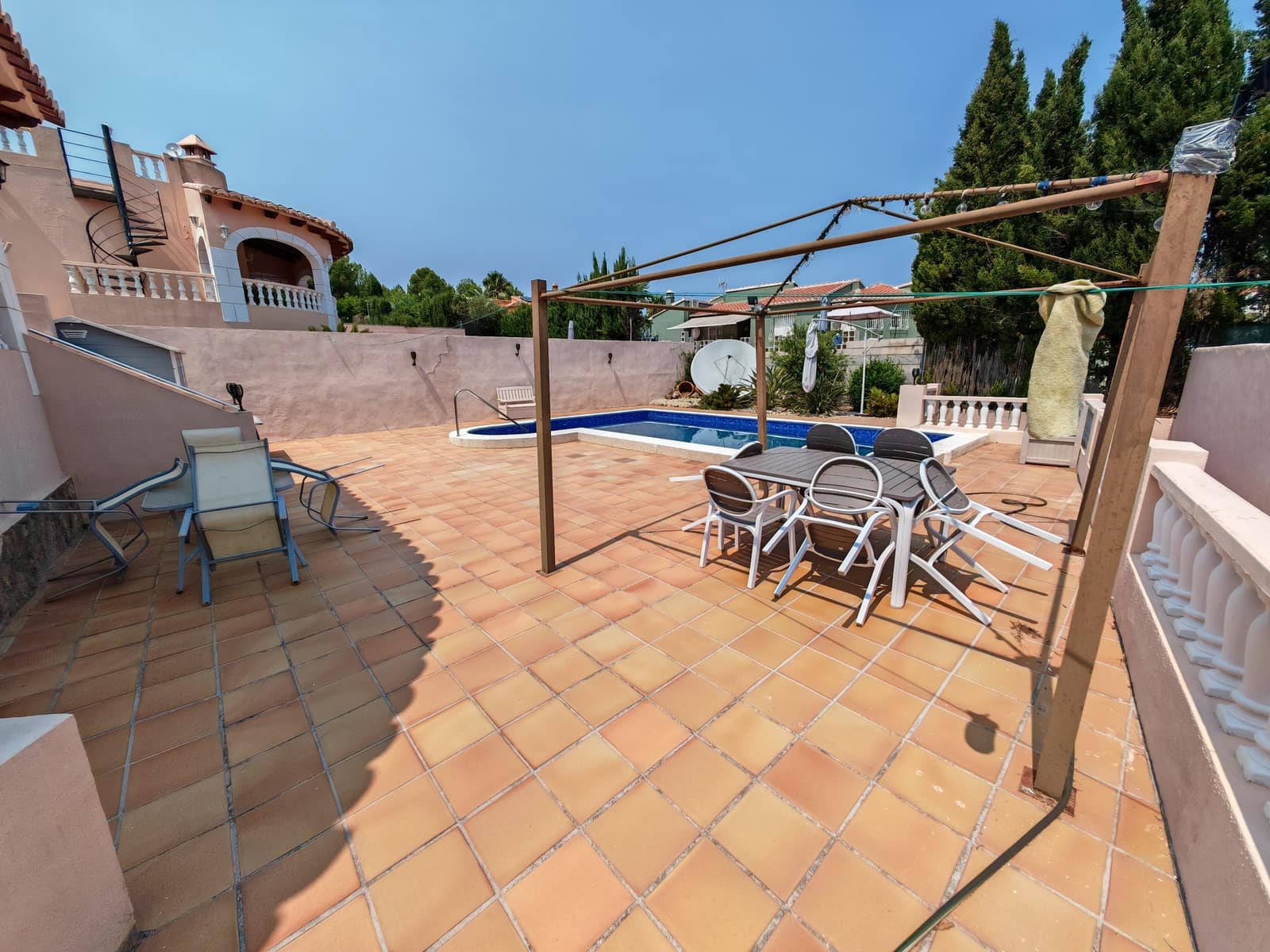 3 soveværelse Villa til salg i Oliva med swimmingpool - € 274.999 (Ref: 9180437)