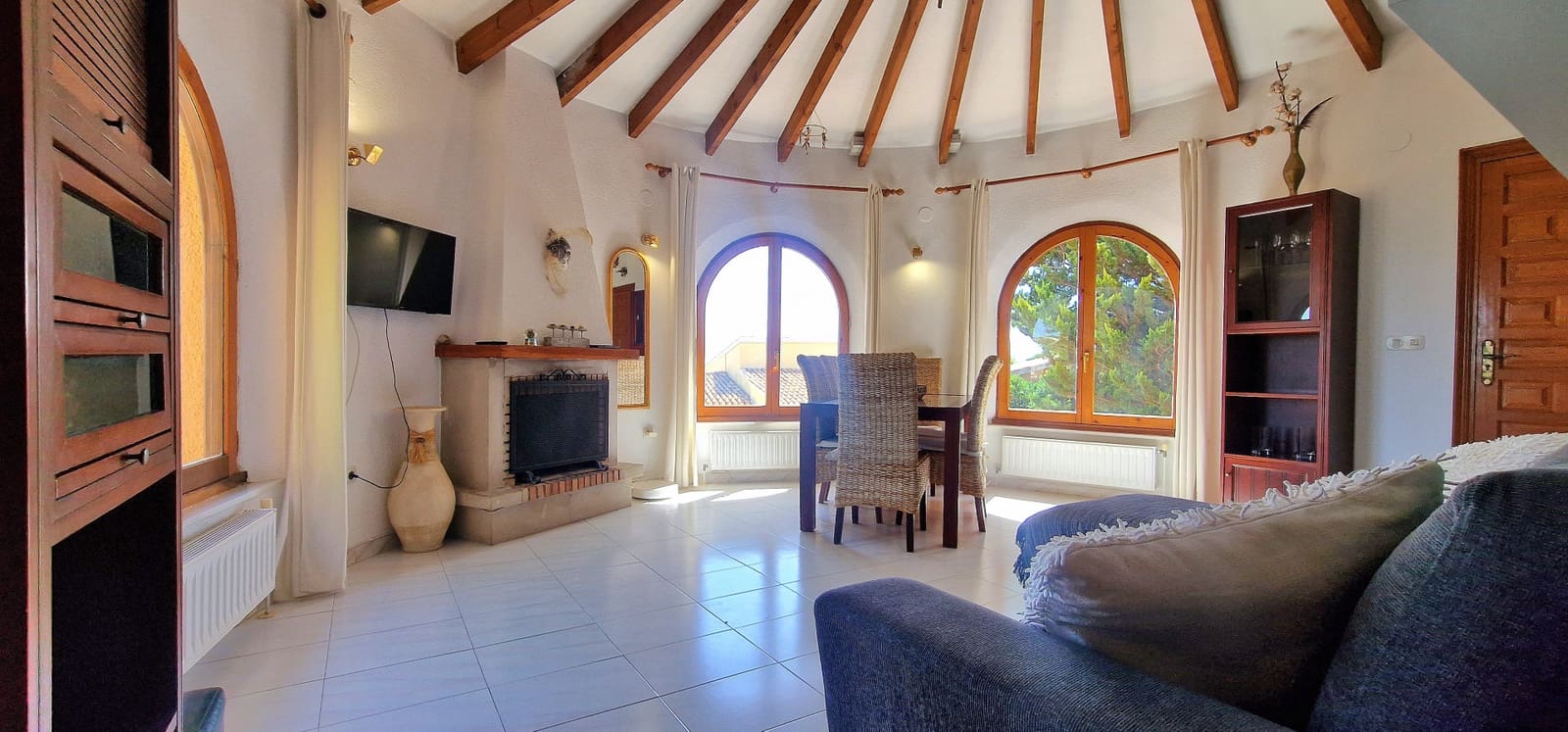 4 Zimmer Villa zu verkaufen in Cumbre del Sol mit Pool - 619.000 € (Ref: 9204200)