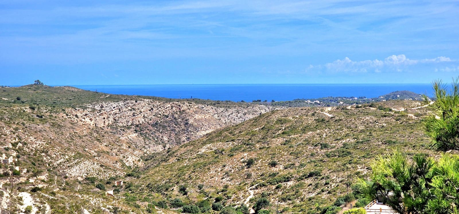 4 Zimmer Villa zu verkaufen in Cumbre del Sol mit Pool - 619.000 € (Ref: 9204200)